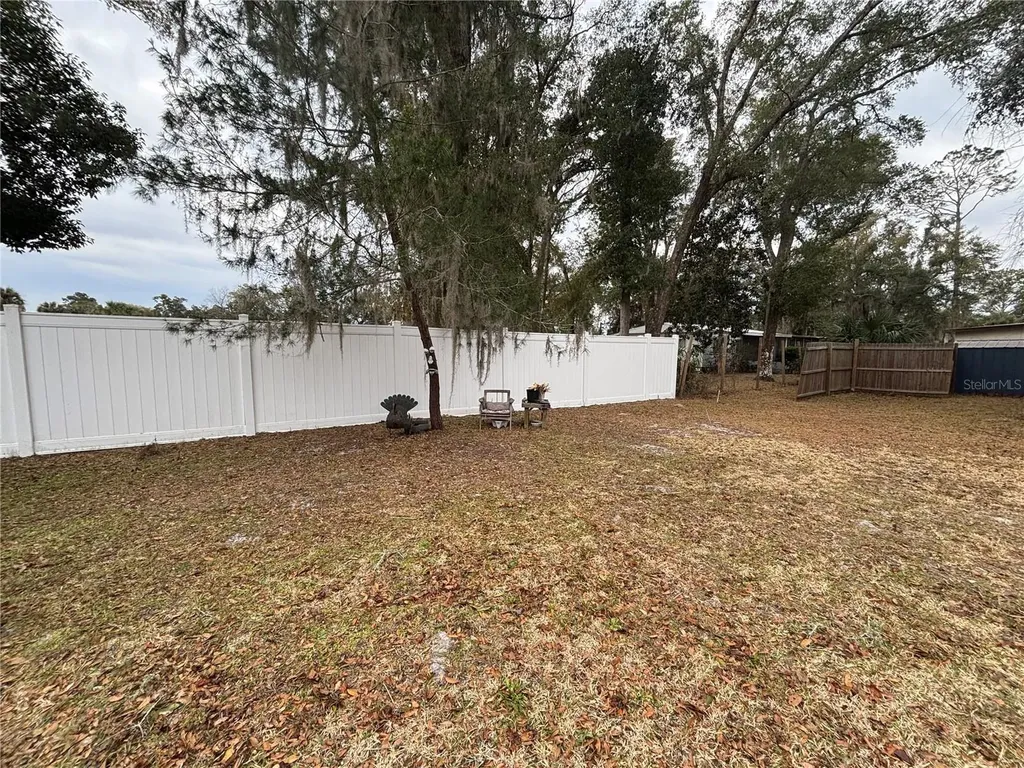2420 SE 175th Terrace Silver Springs FL 34488