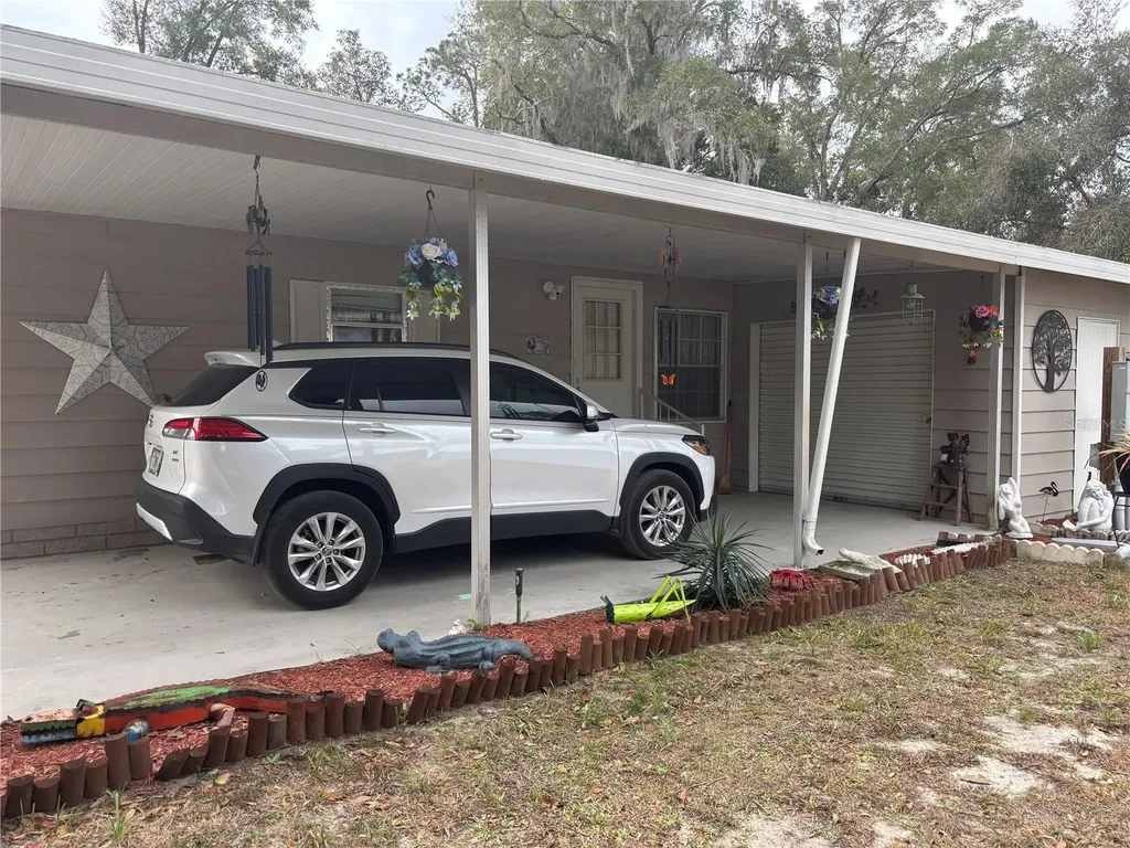 2420 SE 175th Terrace Silver Springs FL 34488