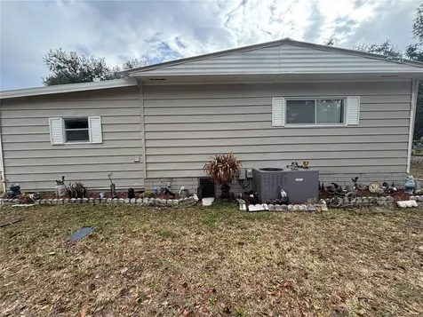 2420 SE 175th Terrace Silver Springs FL 34488