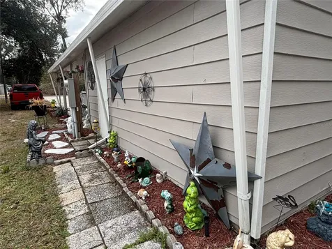 2420 SE 175th Terrace Silver Springs FL 34488