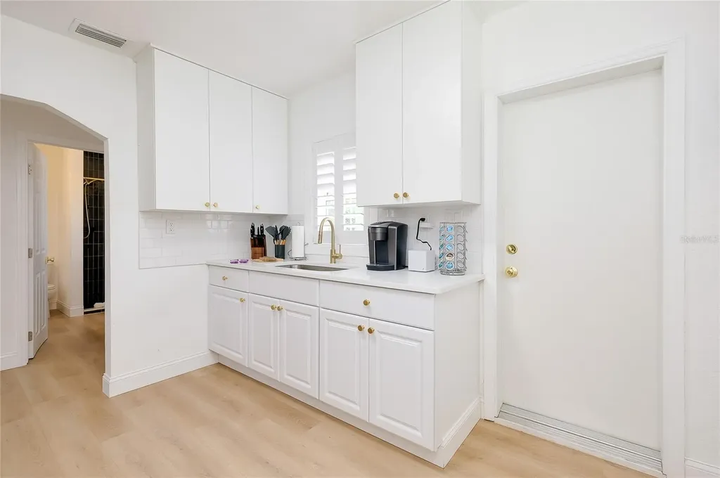 708 W Olympia Avenue Punta Gorda FL 33950
