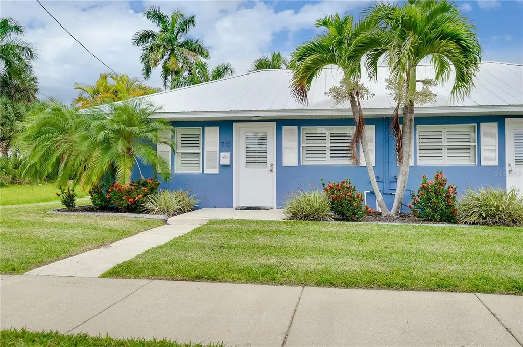 708 W Olympia Avenue Punta Gorda FL 33950