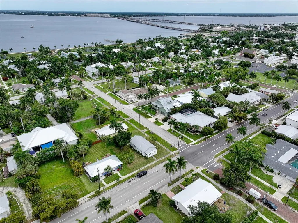 708 W Olympia Avenue Punta Gorda FL 33950