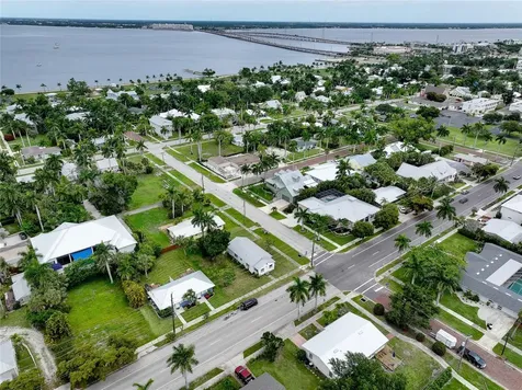 708 W Olympia Avenue Punta Gorda FL 33950