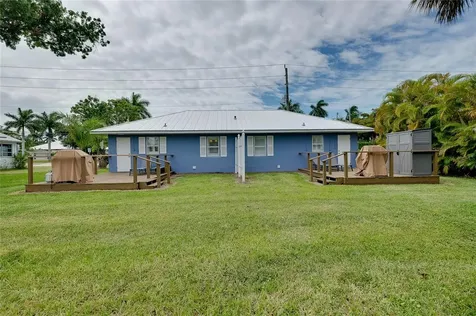 708 W Olympia Avenue Punta Gorda FL 33950