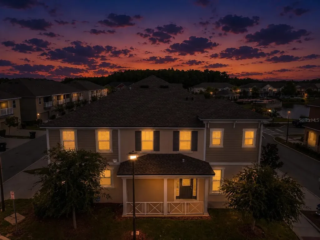 9586 Poplar Ridge Avenue Orlando FL 32832