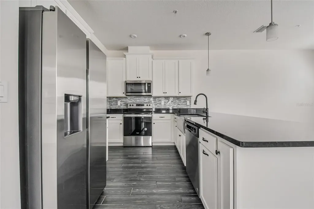 9586 Poplar Ridge Avenue Orlando FL 32832