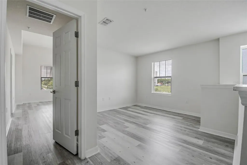 9586 Poplar Ridge Avenue Orlando FL 32832