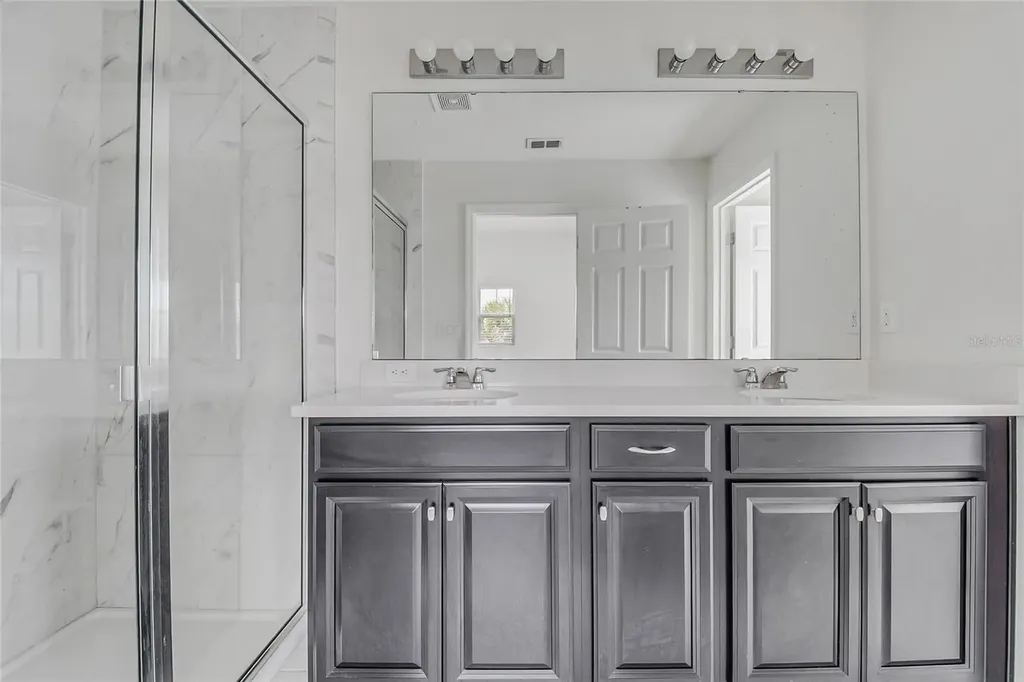 9586 Poplar Ridge Avenue Orlando FL 32832