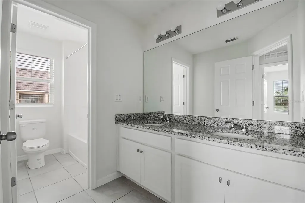 9586 Poplar Ridge Avenue Orlando FL 32832
