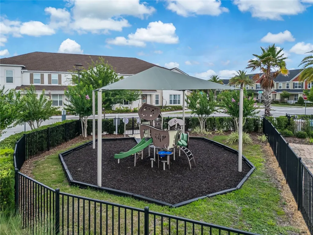 9586 Poplar Ridge Avenue Orlando FL 32832