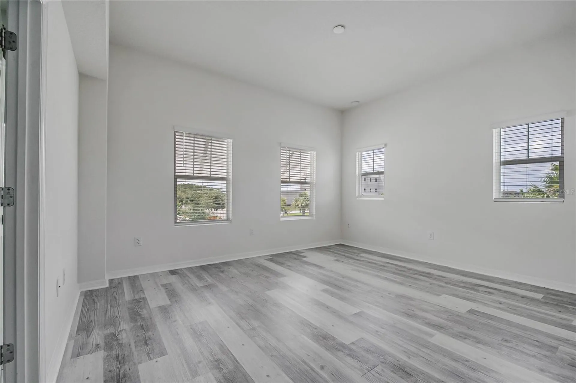 9586 Poplar Ridge Avenue Orlando FL 32832
