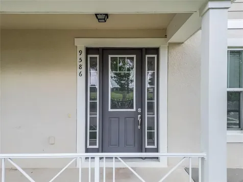 9586 Poplar Ridge Avenue Orlando FL 32832