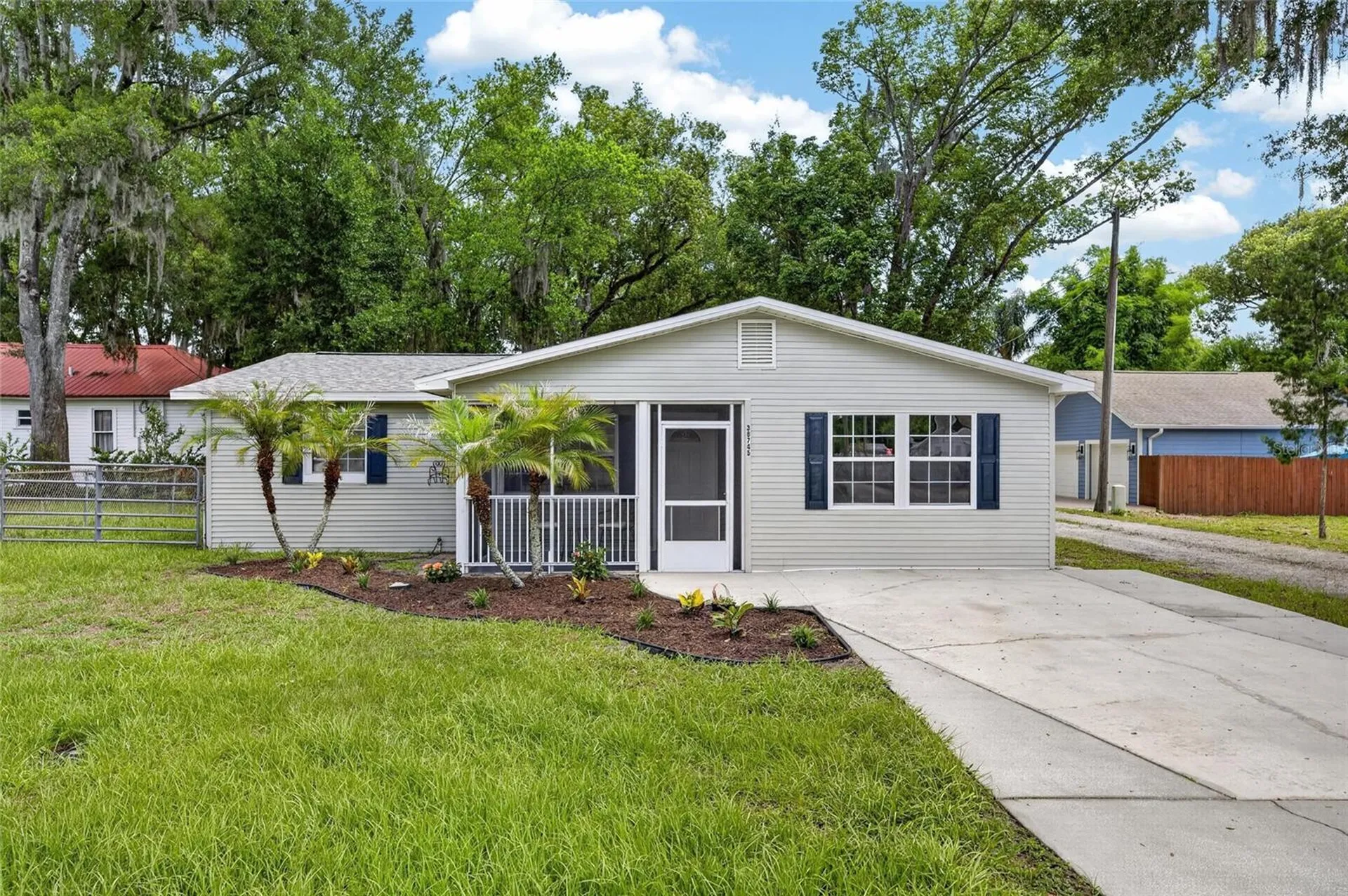 38745 2nd Avenue Zephyrhills FL 33542