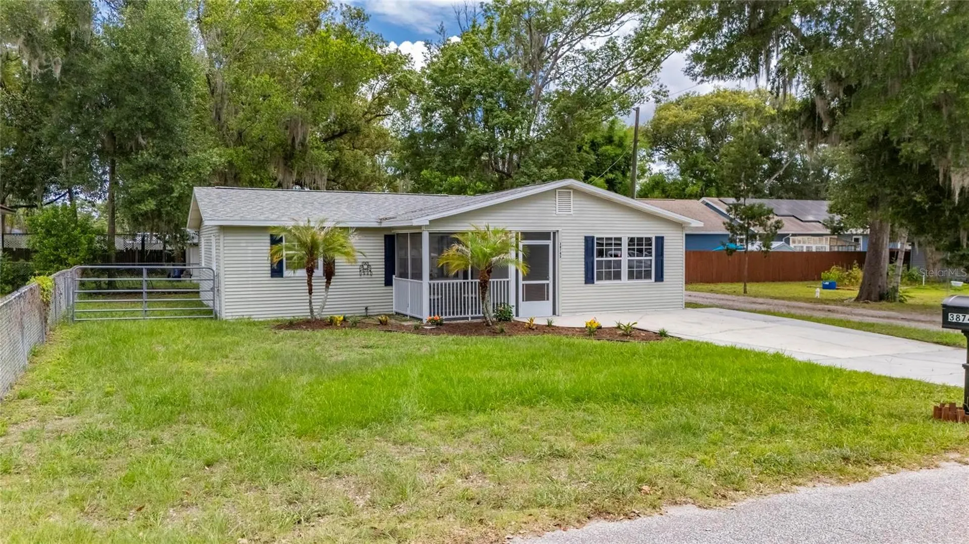 38745 2nd Avenue Zephyrhills FL 33542