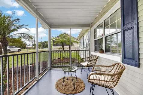 38745 2nd Avenue Zephyrhills FL 33542