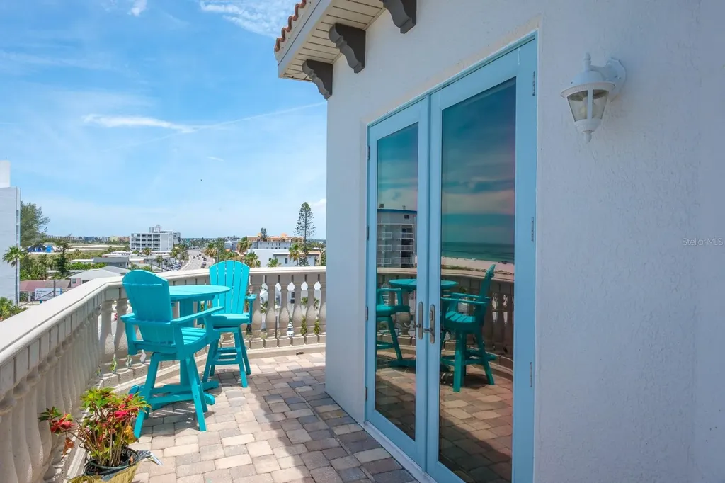 10133 Gulf Boulevard St Petersburg FL 33706