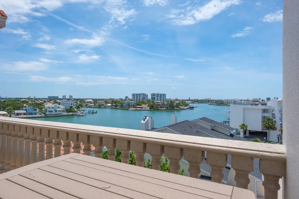 10133 Gulf Boulevard St Petersburg FL 33706