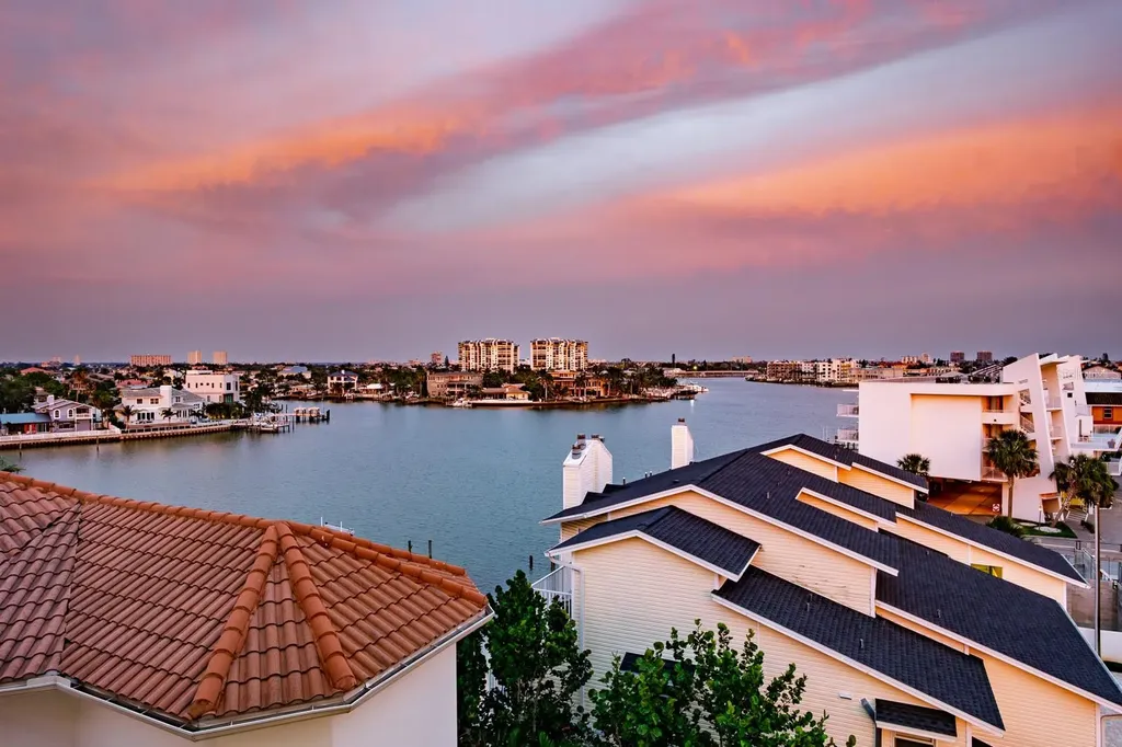 10133 Gulf Boulevard St Petersburg FL 33706