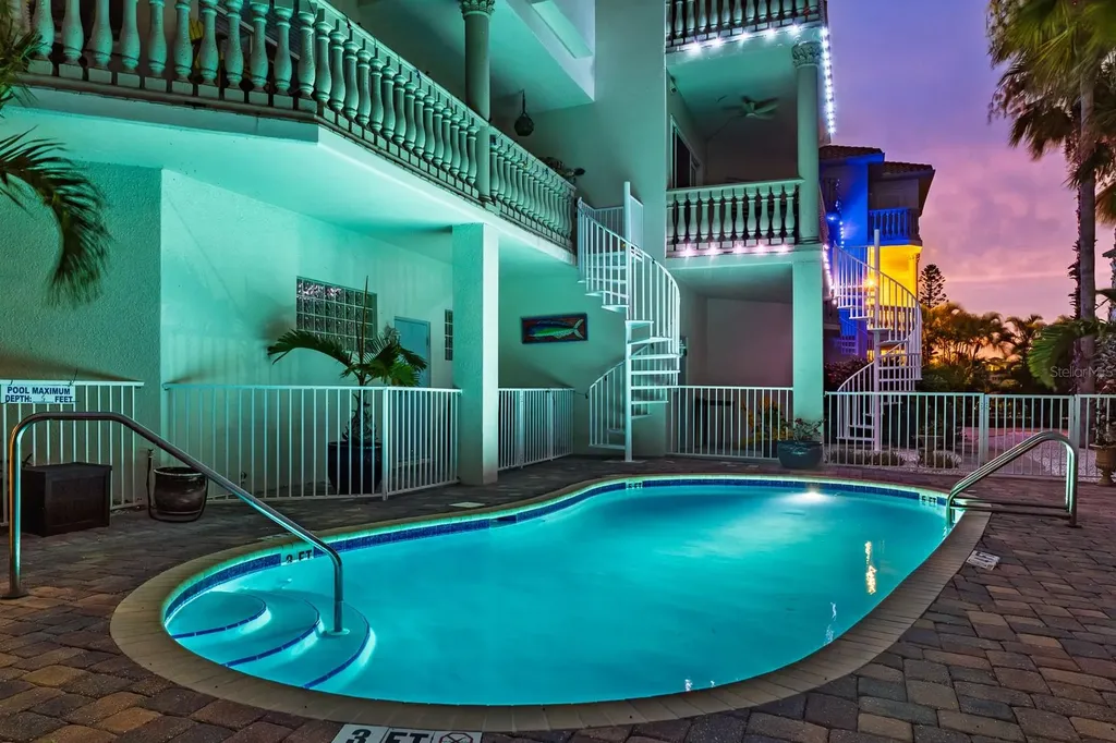 10133 Gulf Boulevard St Petersburg FL 33706