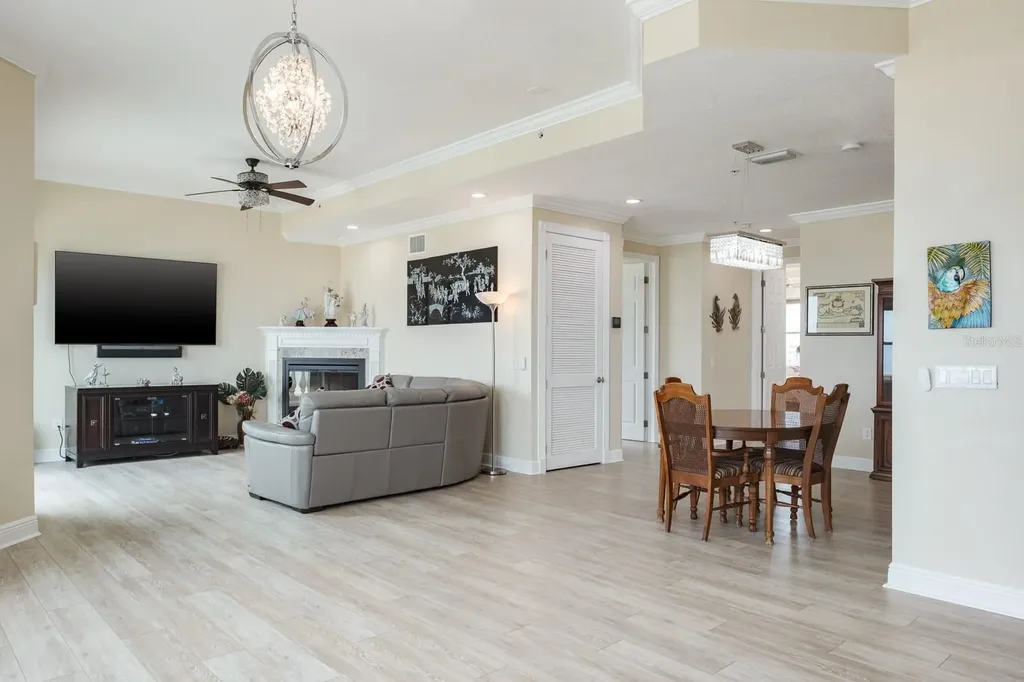 10133 Gulf Boulevard St Petersburg FL 33706