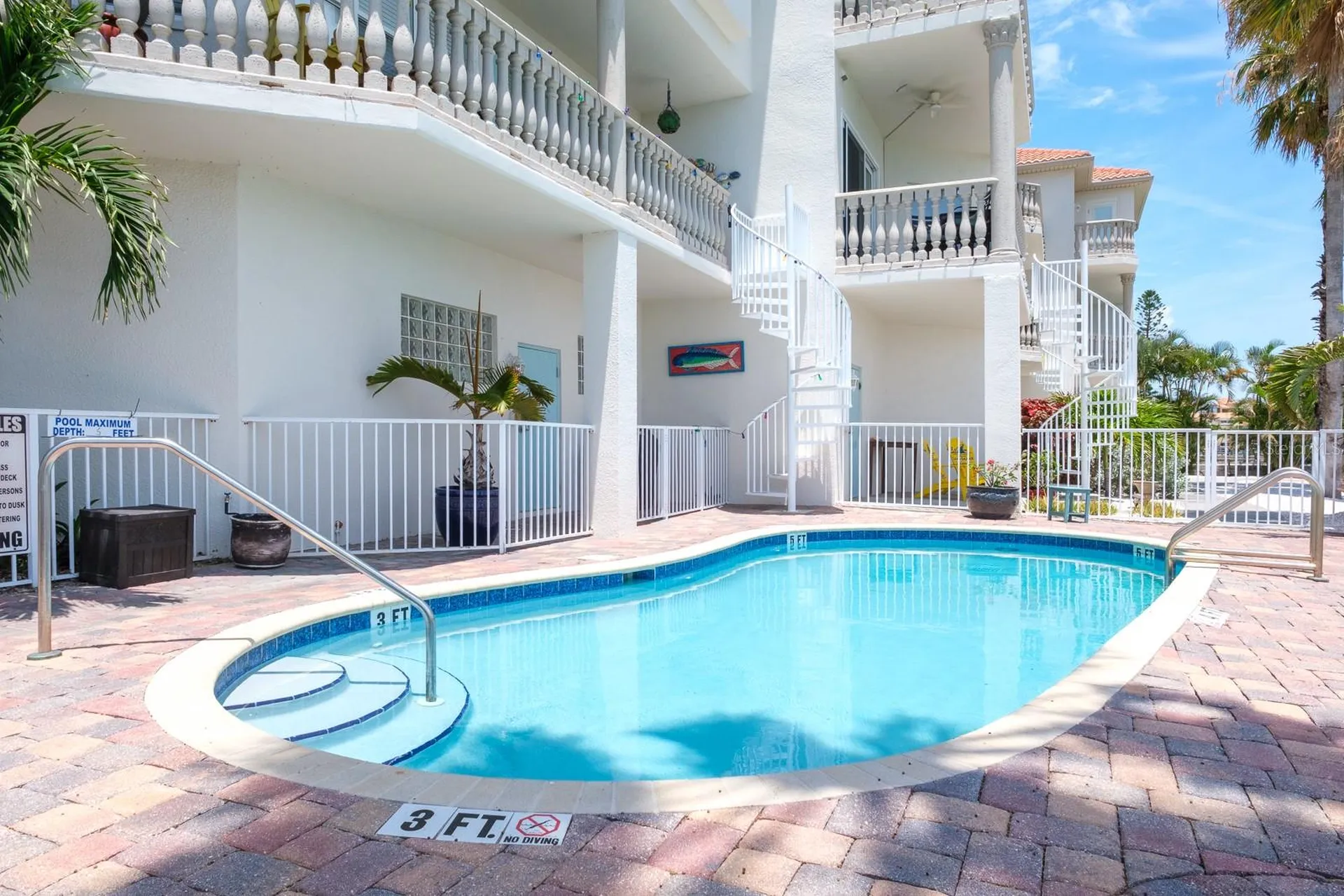 10133 Gulf Boulevard St Petersburg FL 33706
