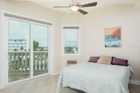 10133 Gulf Boulevard St Petersburg FL 33706
