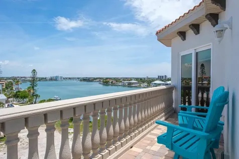 10133 Gulf Boulevard St Petersburg FL 33706
