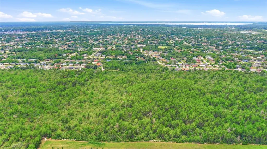 Edgemont (paper) Avenue Deltona FL 32725