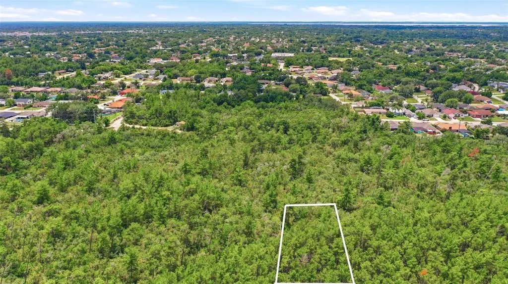 Edgemont (paper) Avenue Deltona FL 32725