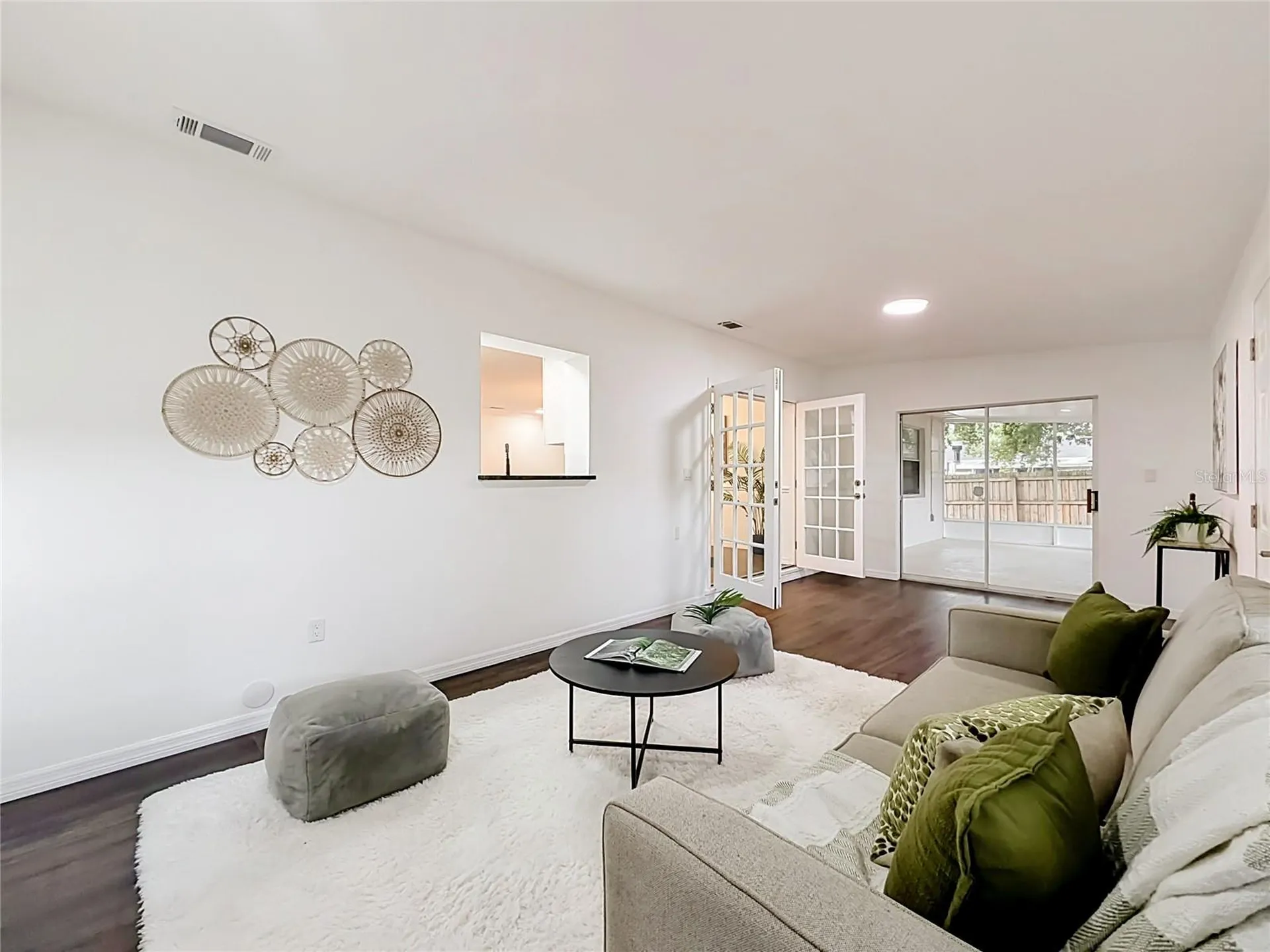 458 Weathersfield Avenue Altamonte Springs FL 32714
