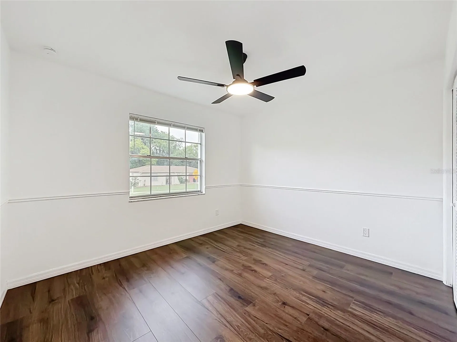 458 Weathersfield Avenue Altamonte Springs FL 32714