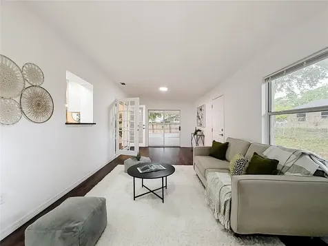 458 Weathersfield Avenue Altamonte Springs FL 32714