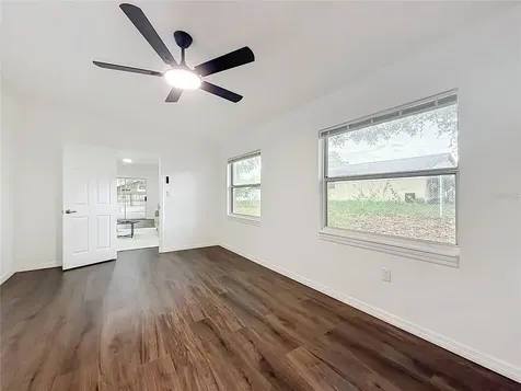458 Weathersfield Avenue Altamonte Springs FL 32714