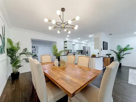 458 Weathersfield Avenue Altamonte Springs FL 32714
