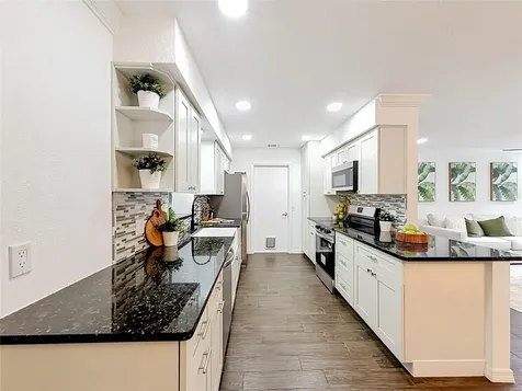 458 Weathersfield Avenue Altamonte Springs FL 32714