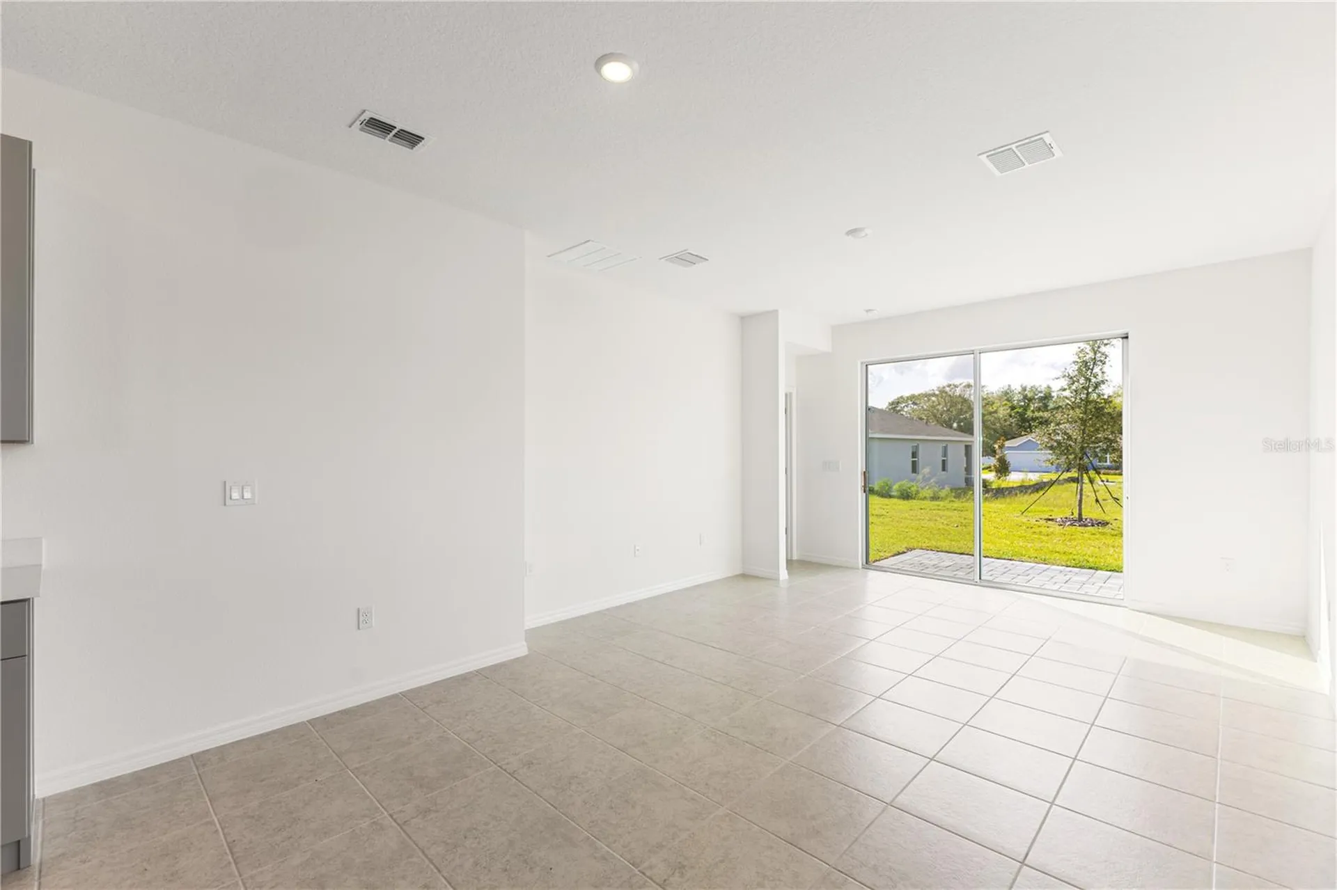 9116 Wildlight Trail Wildwood FL 34785