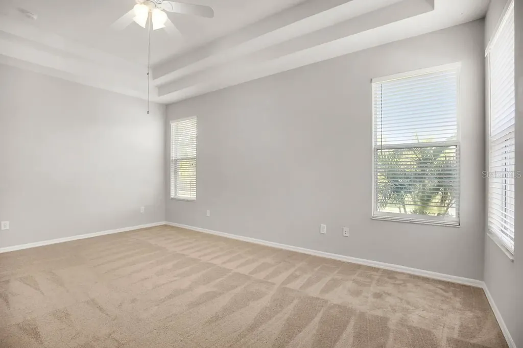 6009 Gannetdale Drive Lithia FL 33547