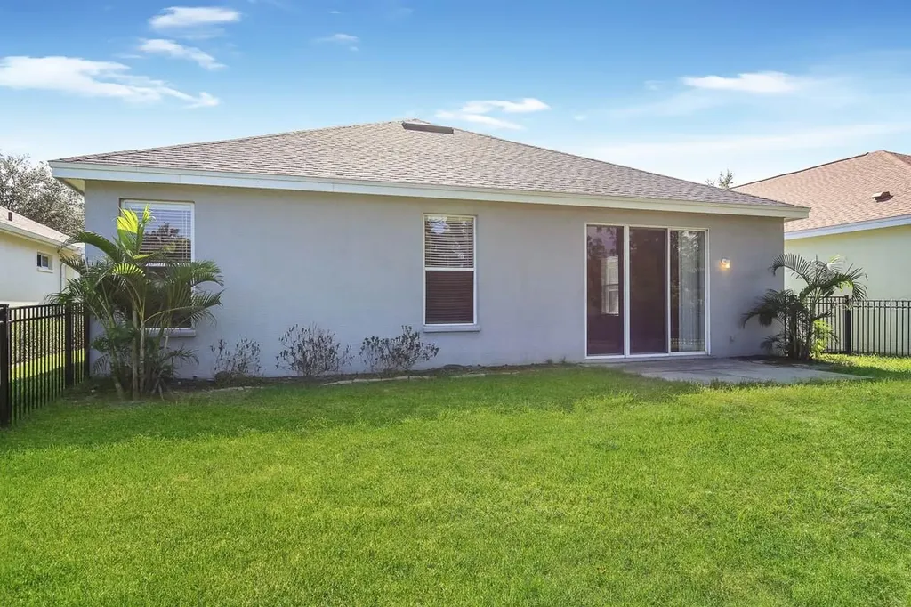 6009 Gannetdale Drive Lithia FL 33547