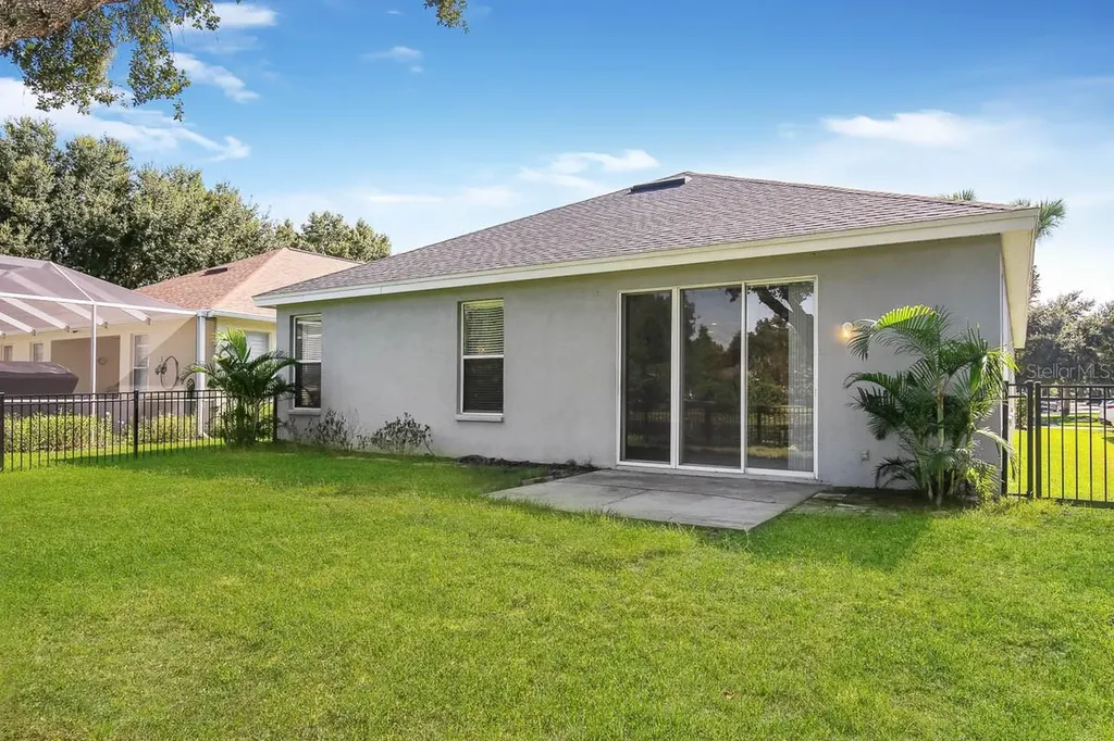 6009 Gannetdale Drive Lithia FL 33547