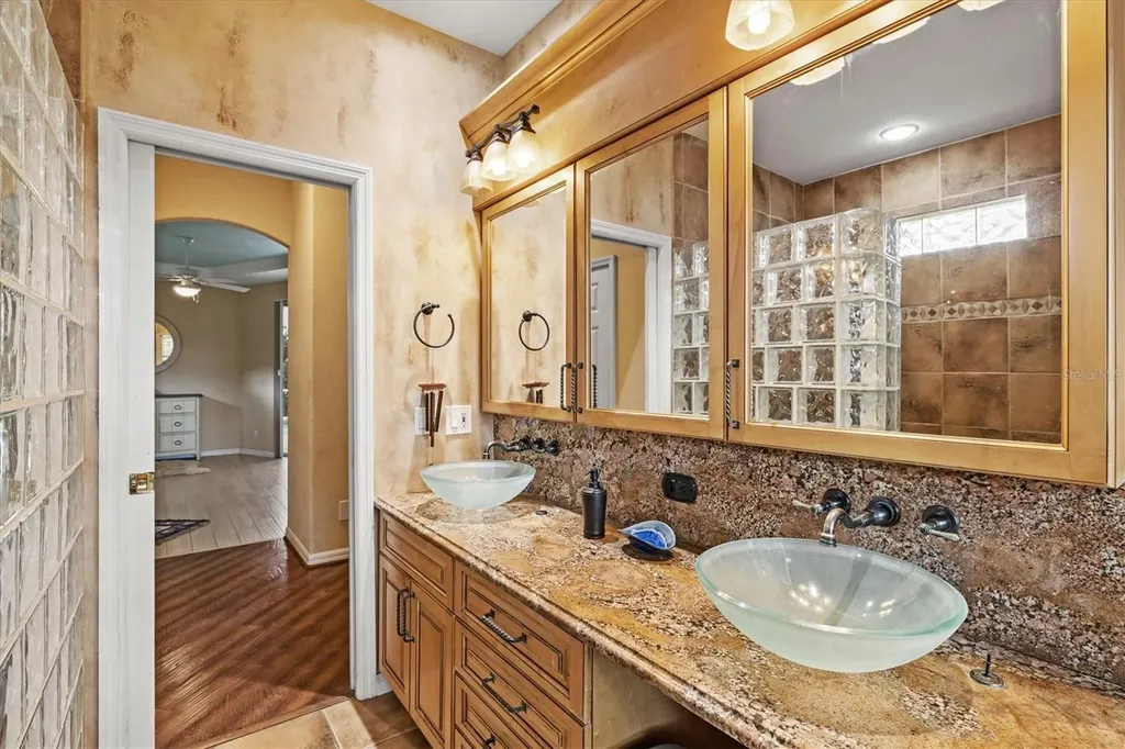 4860 Cedar Oak Way Sarasota FL 34233
