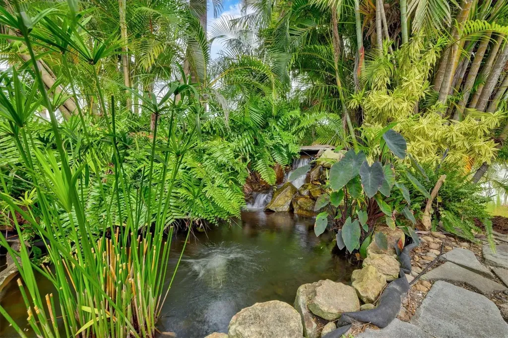 4860 Cedar Oak Way Sarasota FL 34233