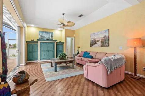 4860 Cedar Oak Way Sarasota FL 34233