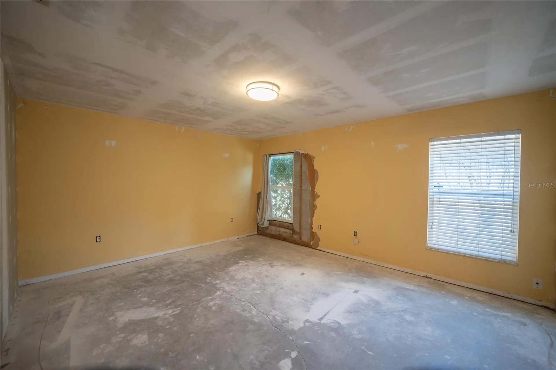 381 Augustine Court Oviedo FL 32765