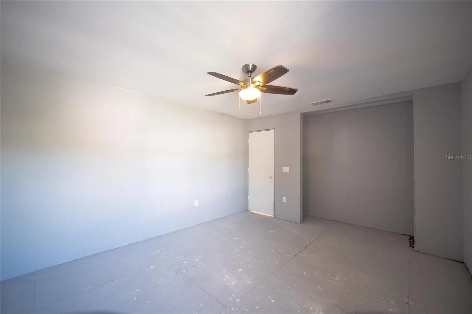 381 Augustine Court Oviedo FL 32765