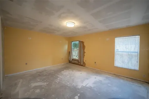 381 Augustine Court Oviedo FL 32765