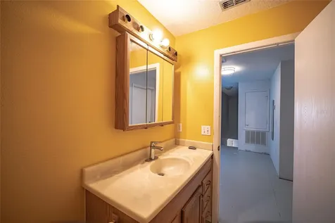 381 Augustine Court Oviedo FL 32765