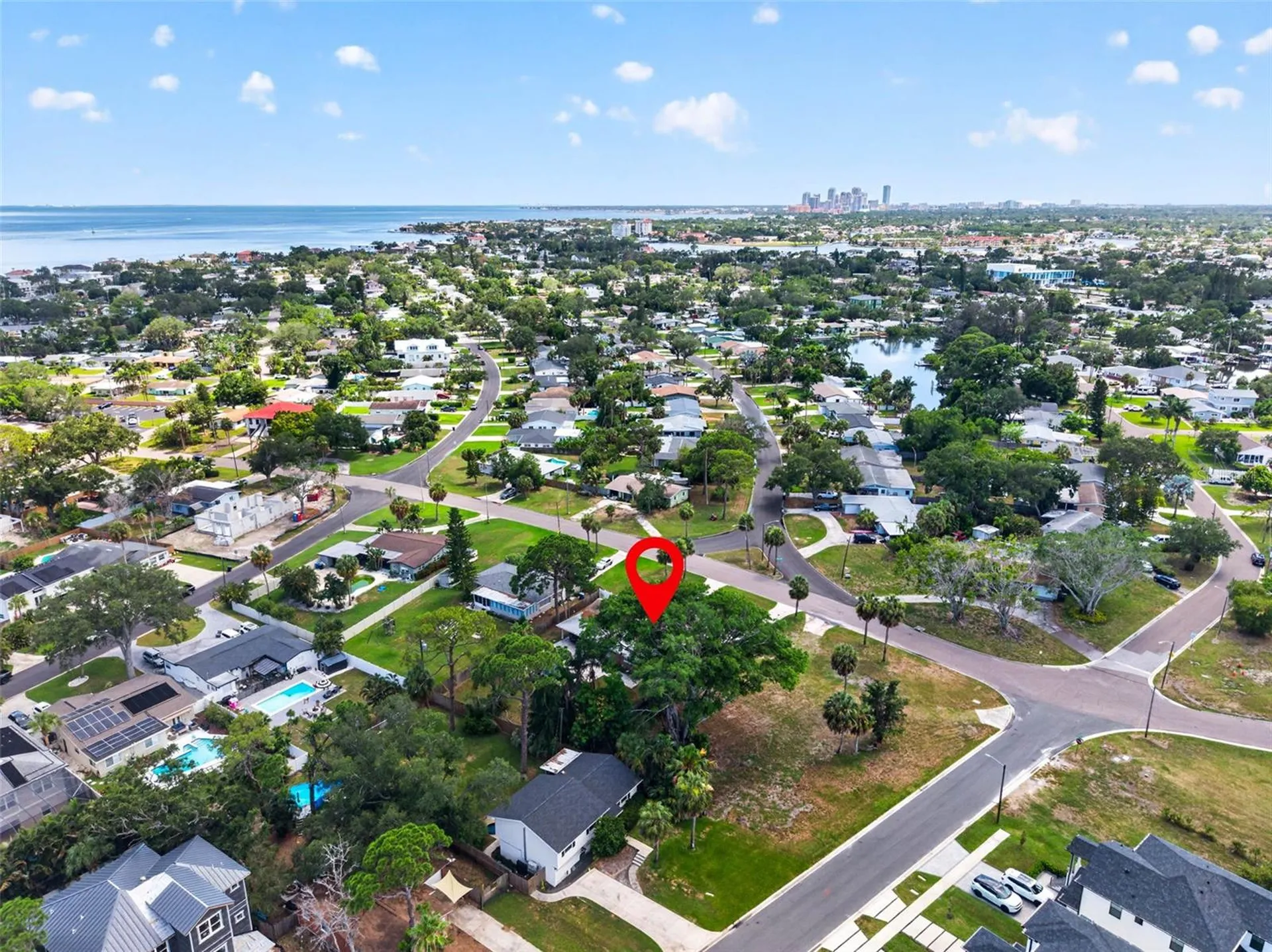 4627 Venetian Boulevard NE St Petersburg FL 33704