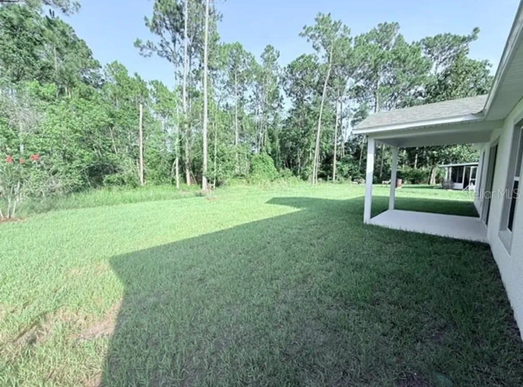 32 Kalamazoo Trail Palm Coast FL 32164