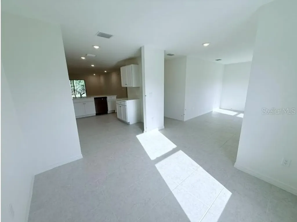 32 Kalamazoo Trail Palm Coast FL 32164